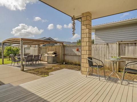 FiveO On 5 - Whitianga Holiday Home - Accommodation New Zealand 1