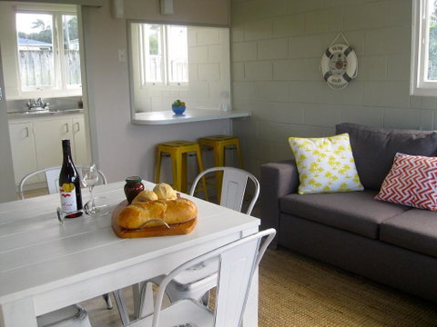 Flaxmill Bay Motel Unit 4 - Flaxmill Bay - Accommodation New Zealand 3