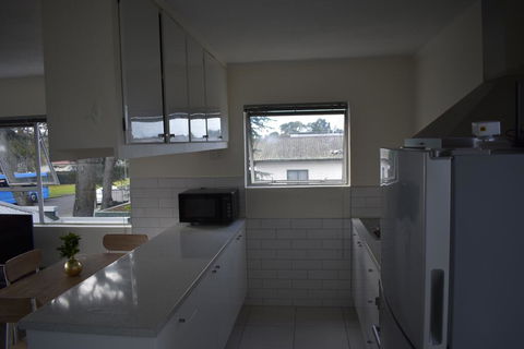 Full Apartment With Parking - Accommodation New Zealand 1