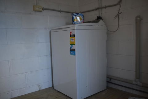 Full Apartment With Parking - Accommodation New Zealand 2