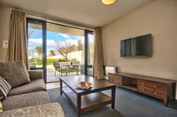 Garden Apartment 624 The Beacon