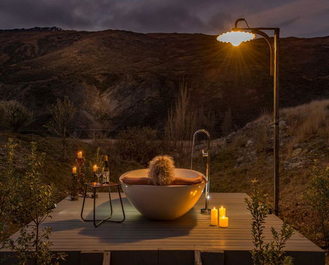 Gibbston Boathouse With Outdoor Bath - Accommodation New Zealand 1