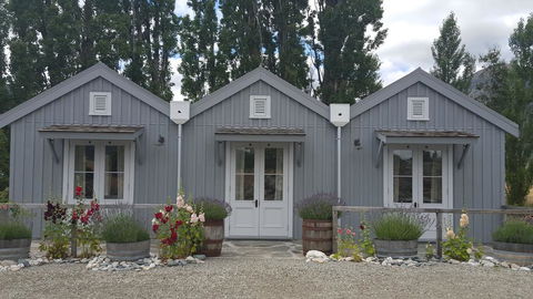 Gibbston Boathouse With Outdoor Bath - Accommodation New Zealand 2