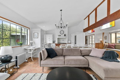 Gillman Vineyard - Matakana Holiday Home