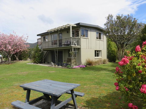 Glendale River View - Accommodation New Zealand 0