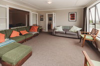 GONE COASTAL - KIWI BACH WAREA