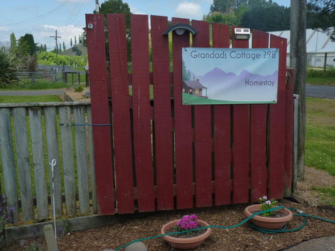 Grandad's Homestay 298 - Accommodation New Zealand 0