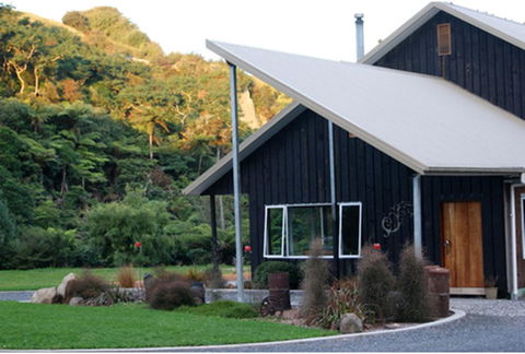 Gully Retreat Karapiro - Accommodation New Zealand 2