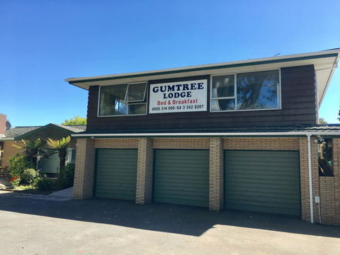 Gumtree Lodge Bed & Breakfast - Accommodation New Zealand 3