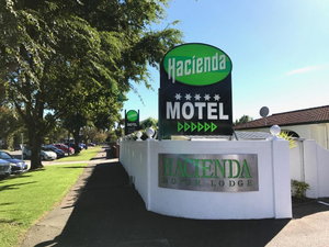 Hacienda Motor Lodge