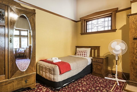 Halswell Lodge - Accommodation New Zealand 0