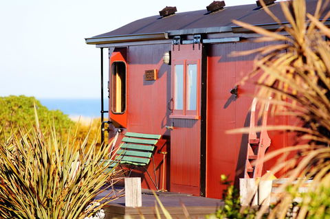Hapuku Carriages - Accommodation New Zealand 1