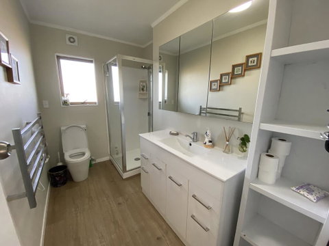 Harbour View Apartment - Accommodation New Zealand 3