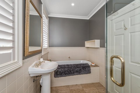 Hartford House - Accommodation New Zealand 1