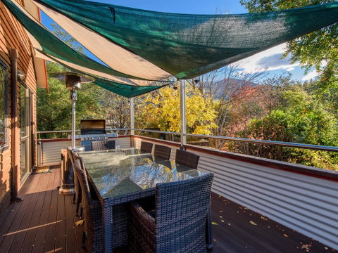 Haven By The Lake - Wanaka Holiday Home - Accommodation New Zealand 3