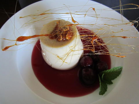 Hawkdun Rise Vineyard & Accommodation - Accommodation New Zealand 0
