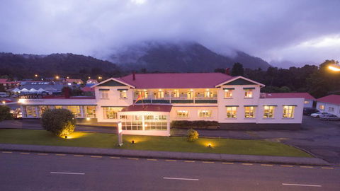 Heartland Hotel Fox Glacier - Accommodation New Zealand 0