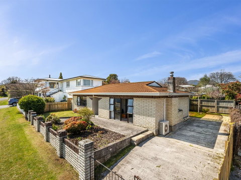 Heathcote Cottage - Taupo Holiday Home - Accommodation New Zealand 0
