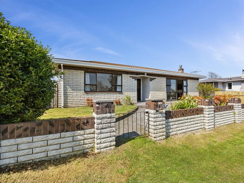Heathcote Cottage - Taupo Holiday Home - Accommodation New Zealand 3