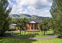 Henley Hotel