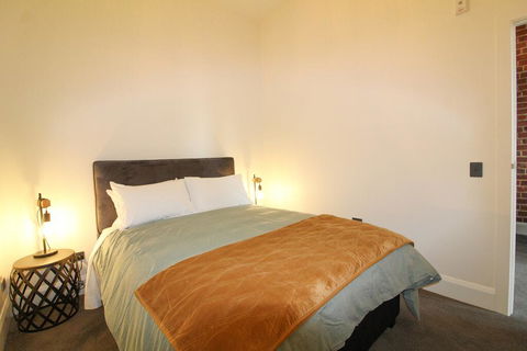 Heritage Meets Modern Luxury - Apartment A - Accommodation New Zealand 1