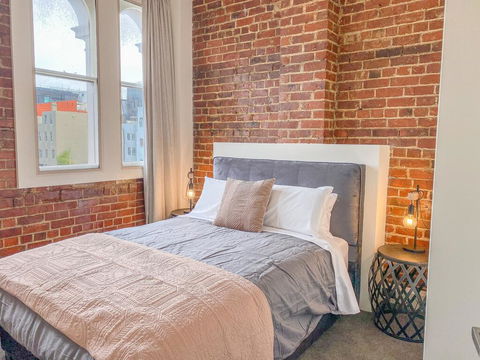 Heritage Meets Modern Luxury - Apartment A - Accommodation New Zealand 2