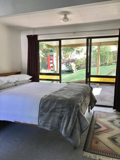 HILL's Hideaway - Accommodation New Zealand 3
