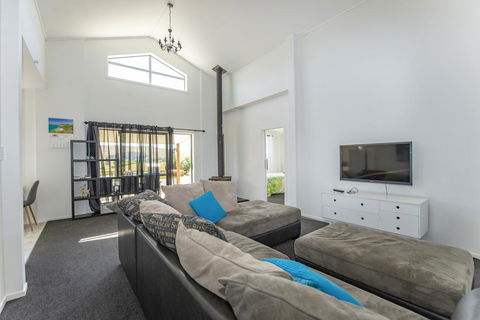 Hills Vista Lodge - Accommodation New Zealand 1
