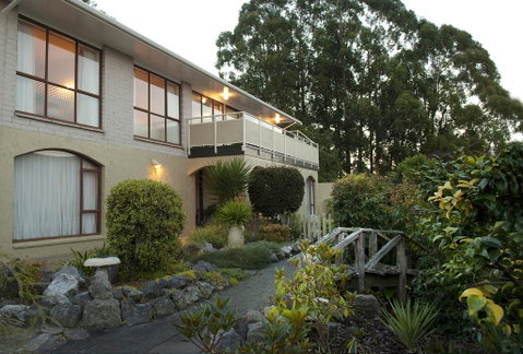 Hillside Homestead Bed And Breakfast - Accommodation New Zealand 0