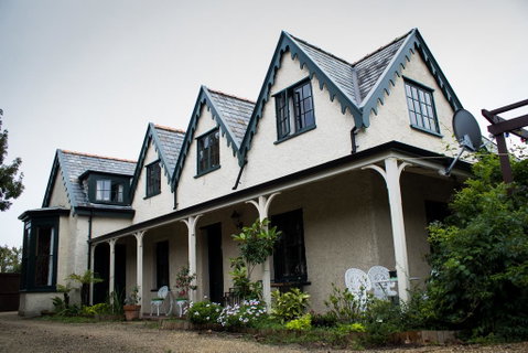 Holland House Bed & Breakfast - Accommodation New Zealand 3