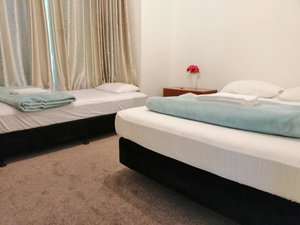 Home stay. Triple room. Fauliage  Fauna. Near city center.