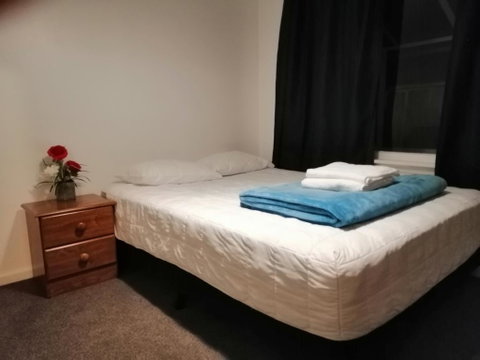 Homestay Double Room, Near The City Center, Clean & Tidy !! - Accommodation New Zealand 2