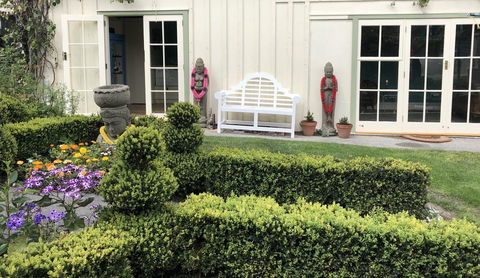 Hotel Haumoana - Accommodation New Zealand 1