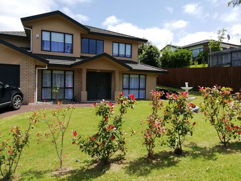 Hq Pieza - Accommodation New Zealand 0