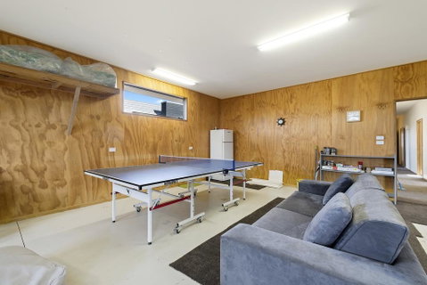 Infinity Views - Modern Wanaka Holiday Home - Accommodation New Zealand 3