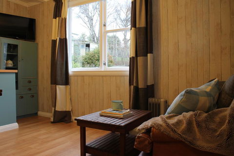 Jailbreak Cottage Accommodation - Accommodation New Zealand 2