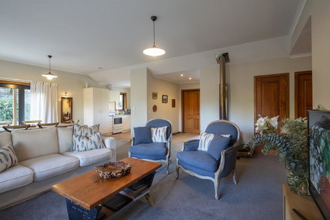 Judge & Jury Cottage - Accommodation New Zealand 1