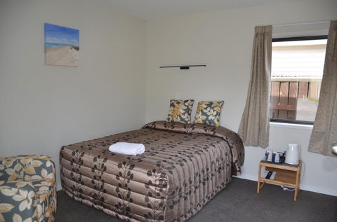 Judges Pool Motel Turangi - Accommodation New Zealand 1
