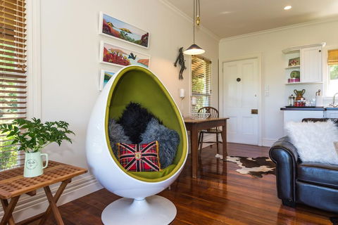 Kahikatea Retreat - Christchurch Holiday Homes - 4WD Access Only - Accommodation New Zealand 2