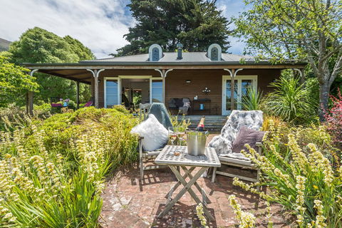 Kahikatea Retreat - Christchurch Holiday Homes - 4WD Access Only - Accommodation New Zealand 0