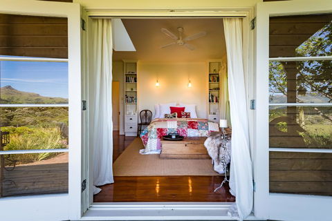 Kahikatea Retreat - Christchurch Holiday Homes - 4WD Access Only - Accommodation New Zealand 1