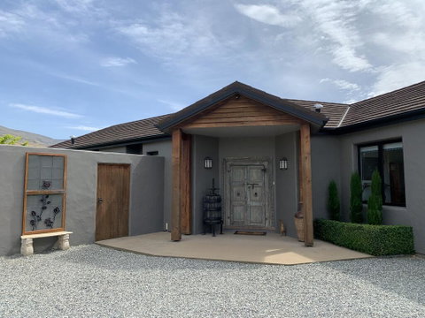Karearea Rise B&B - Accommodation New Zealand 0