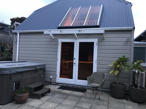 Karori Cottage - Accommodation New Zealand 0