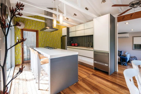 Kereru - Waiheke Holiday Home - Accommodation New Zealand 2
