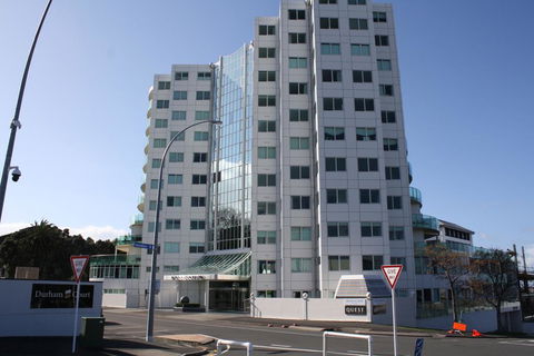 Kingsview CBD Tauranga - Accommodation New Zealand 0