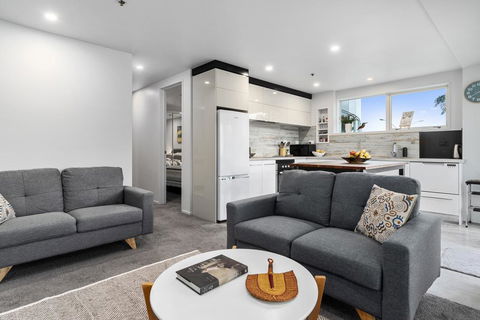 Kingsview CBD Tauranga - Accommodation New Zealand 3