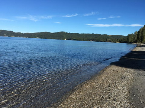 Kinloch Lake & Golf Views - Accommodation New Zealand 3