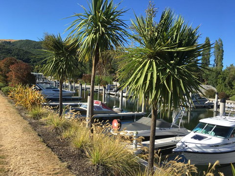 Kinloch Lake & Golf Views - Accommodation New Zealand 2