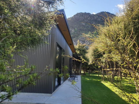 KOLIBA - Accommodation New Zealand 0
