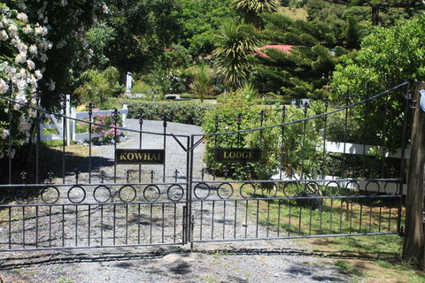 Kowhai Lodge - Accommodation New Zealand 2